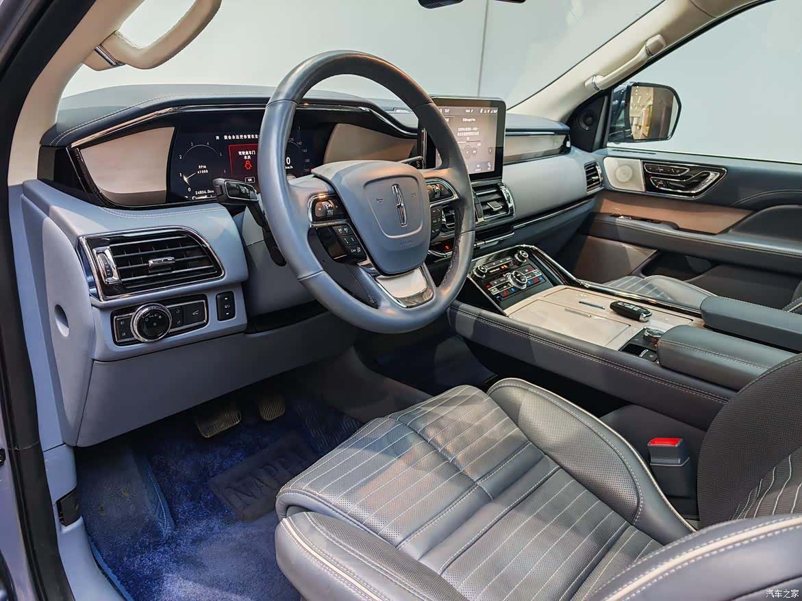 Lincoln Navigator, 2022 9