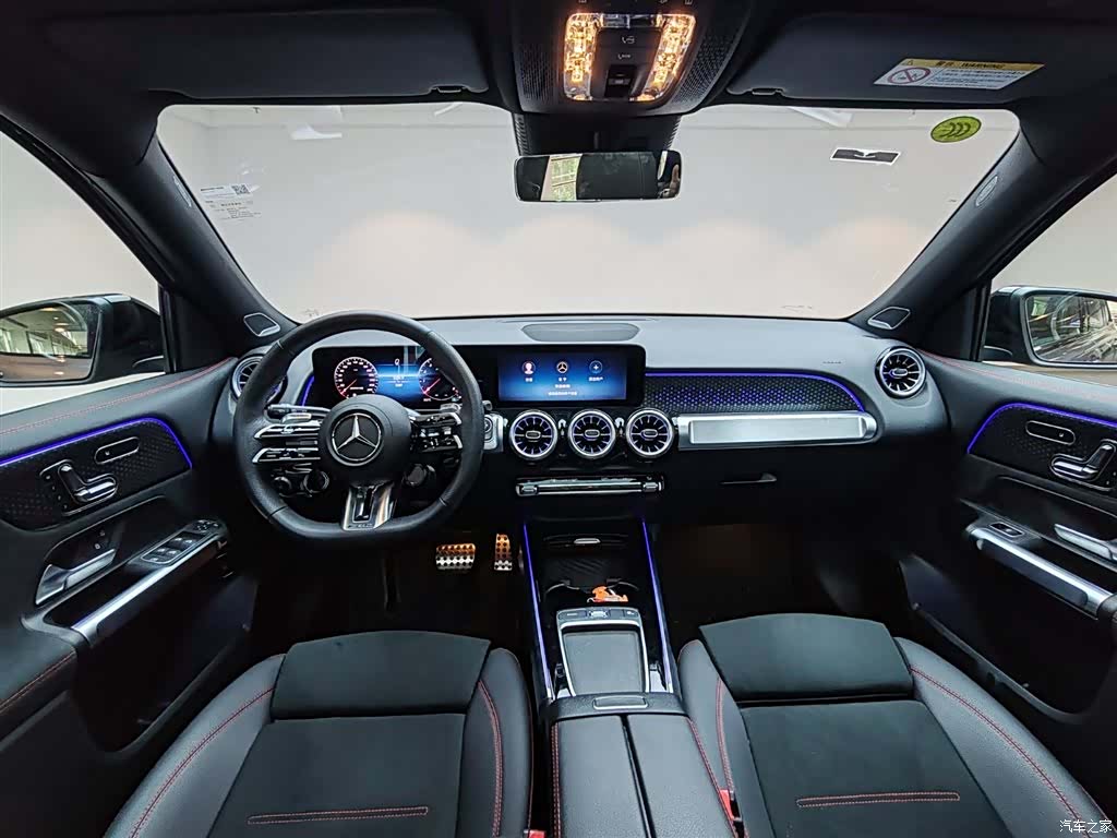 Mercedes-Benz GLB, 2025 19