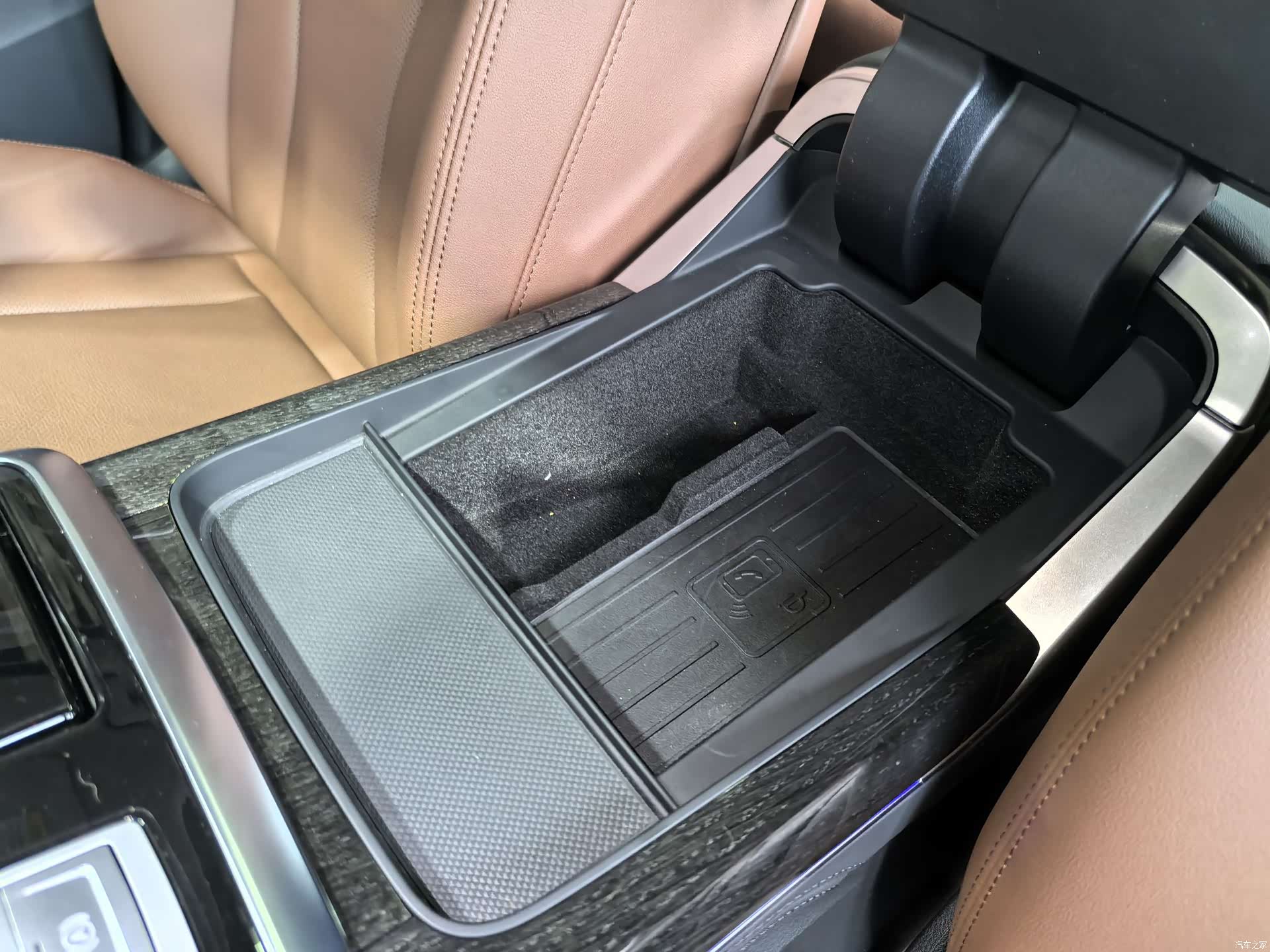 Audi Q7, 2023 27