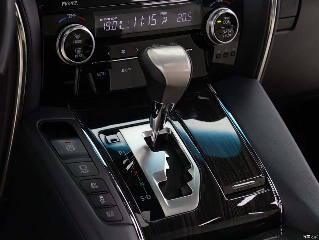 Lexus LM, 2022 12