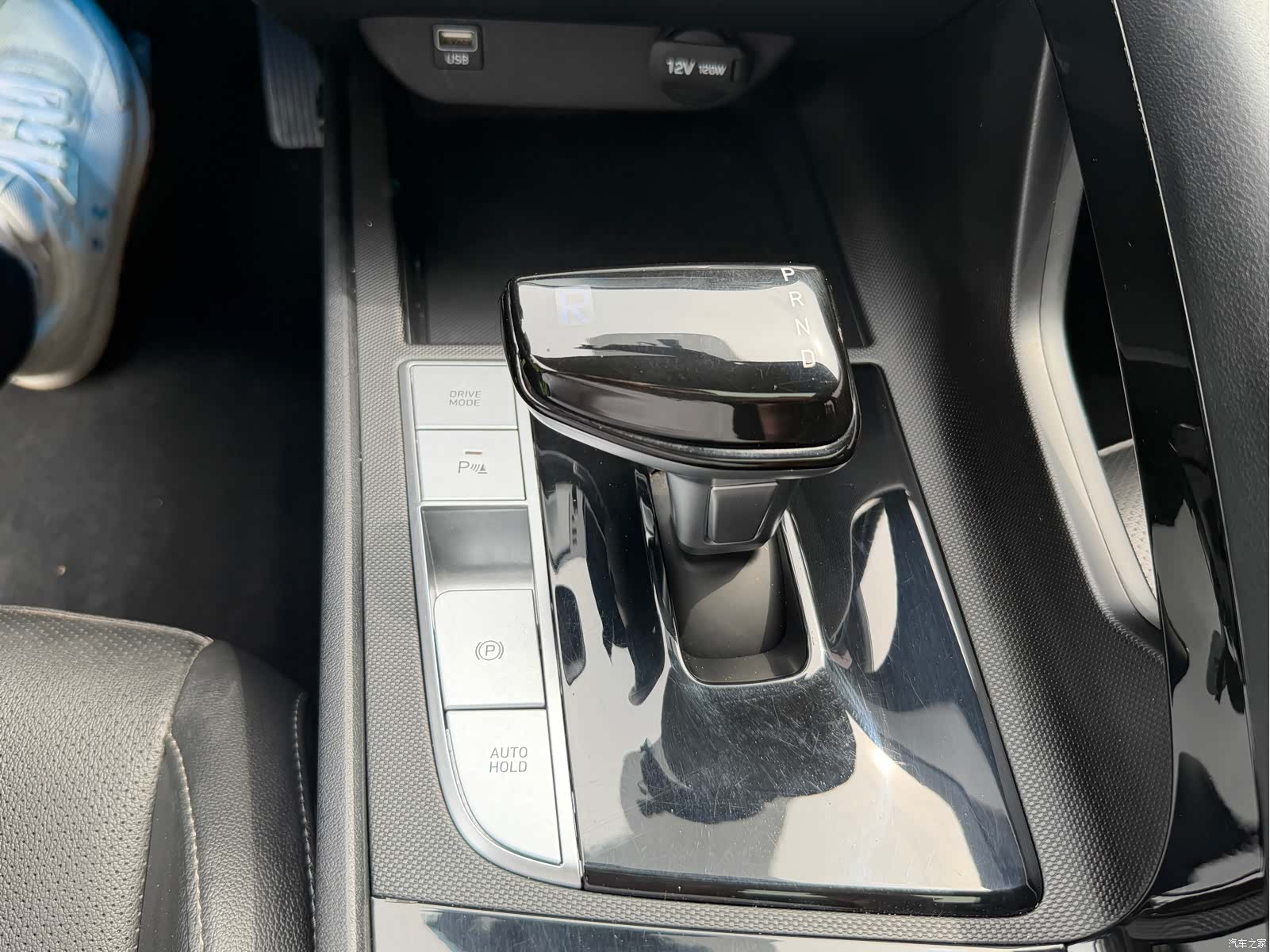 Hyundai Elantra, 2023 12
