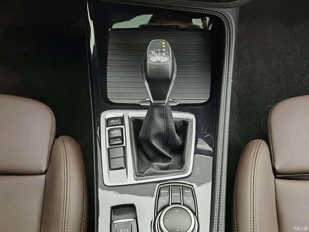 BMW 1 Series, 2019 13
