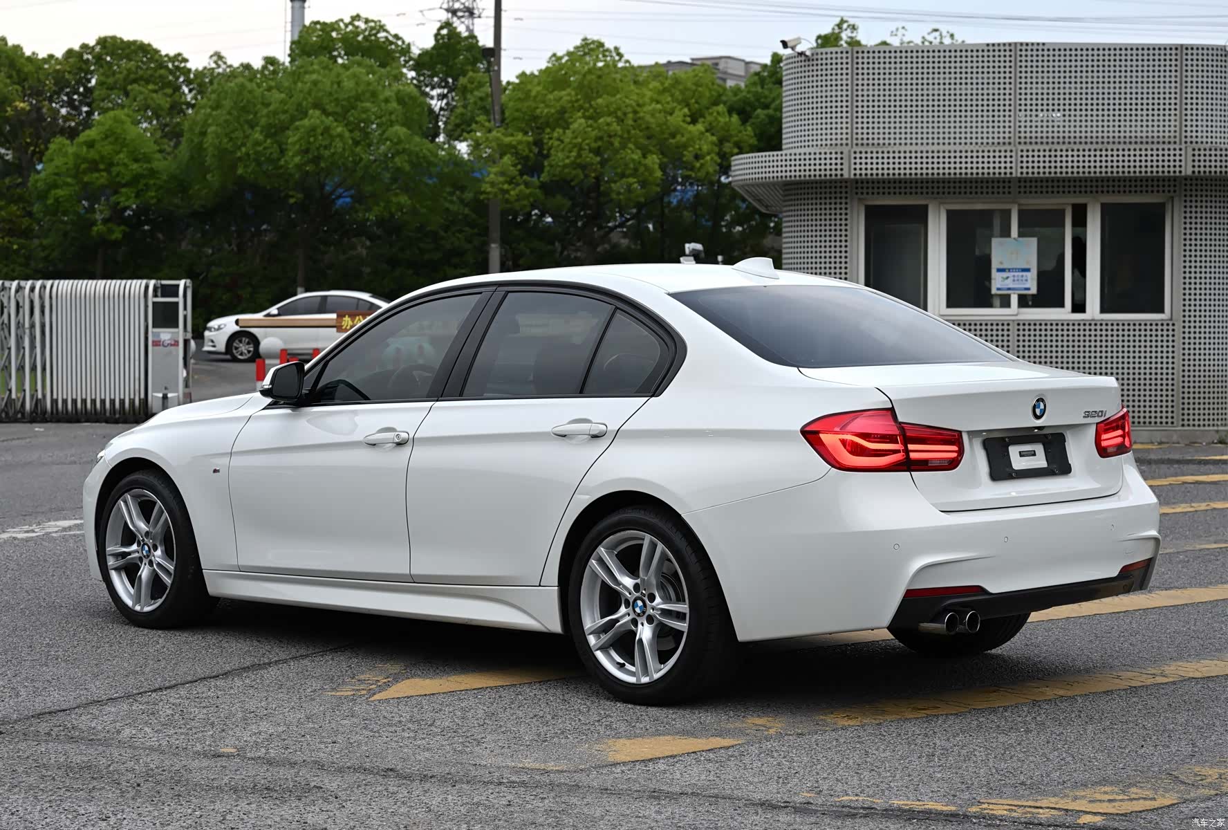 BMW 3 Series, 2017 6