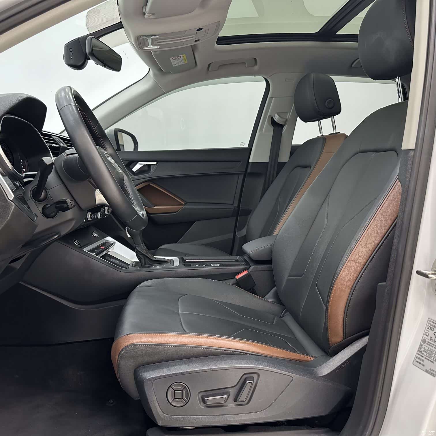 Audi Q3, 2022 8