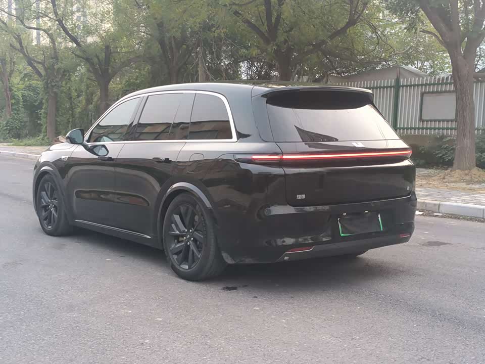 Li Auto Ideal L8