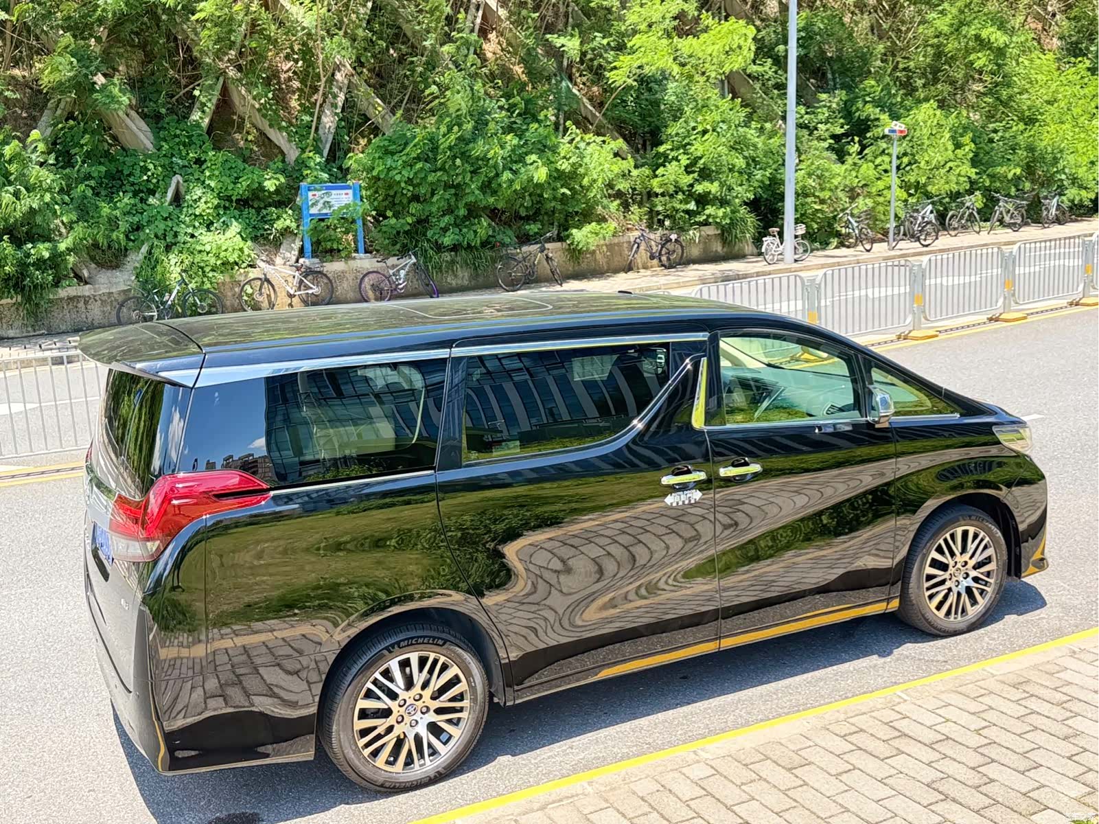Toyota Alphard, 2018 30