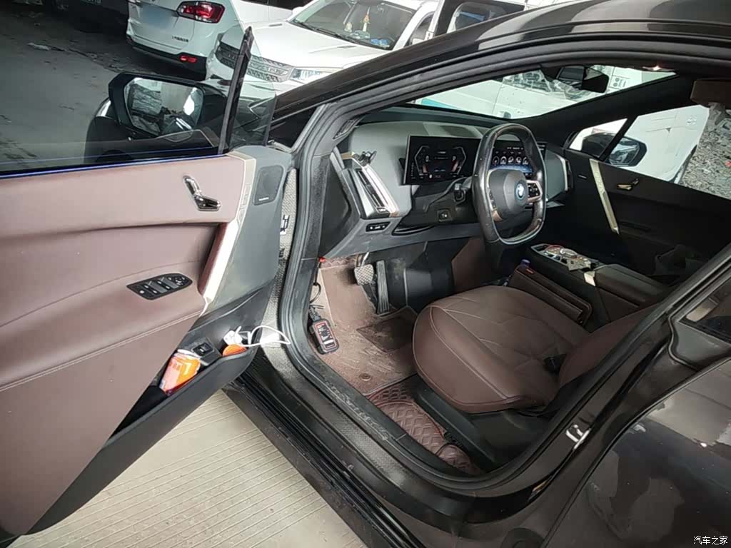 BMW iX, 2023 16