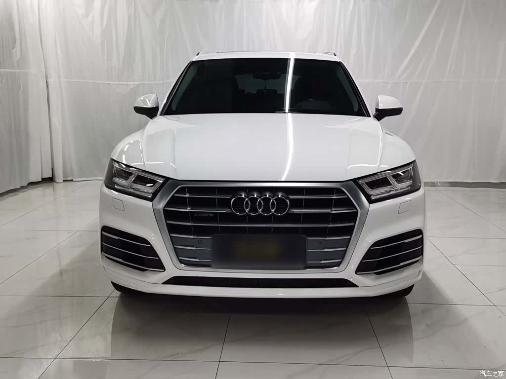 Audi Q5L, 2019 все фото
