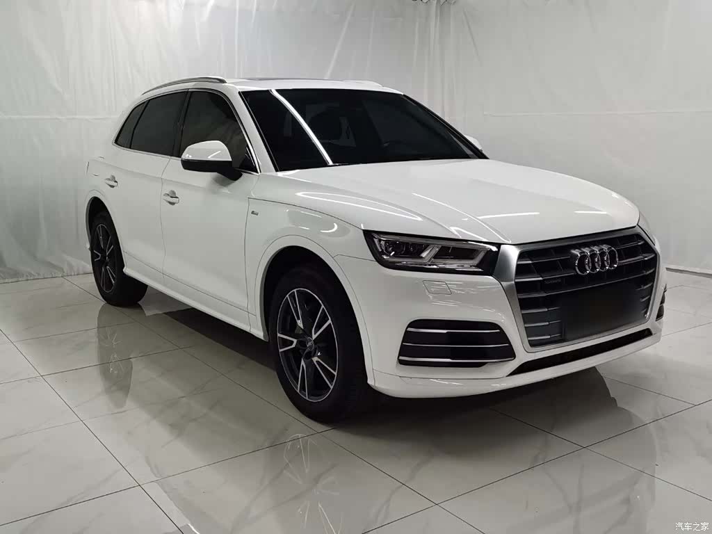 Audi Q5L, 2019 6