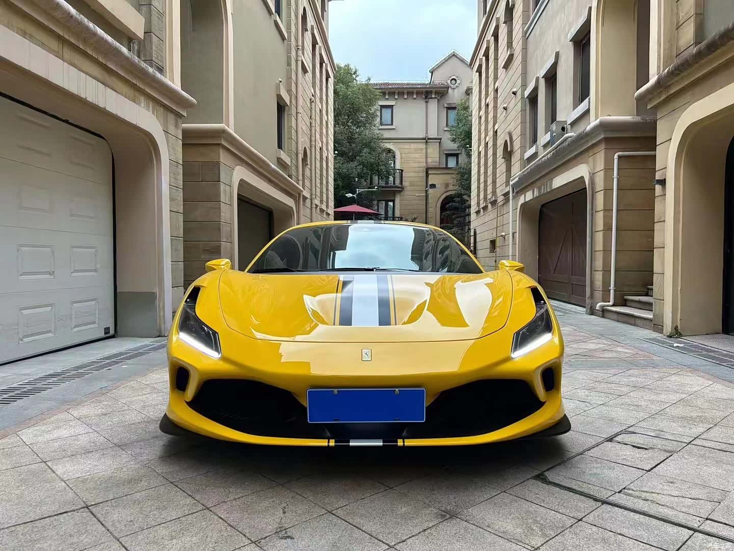 Ferrari F8, 2021 3