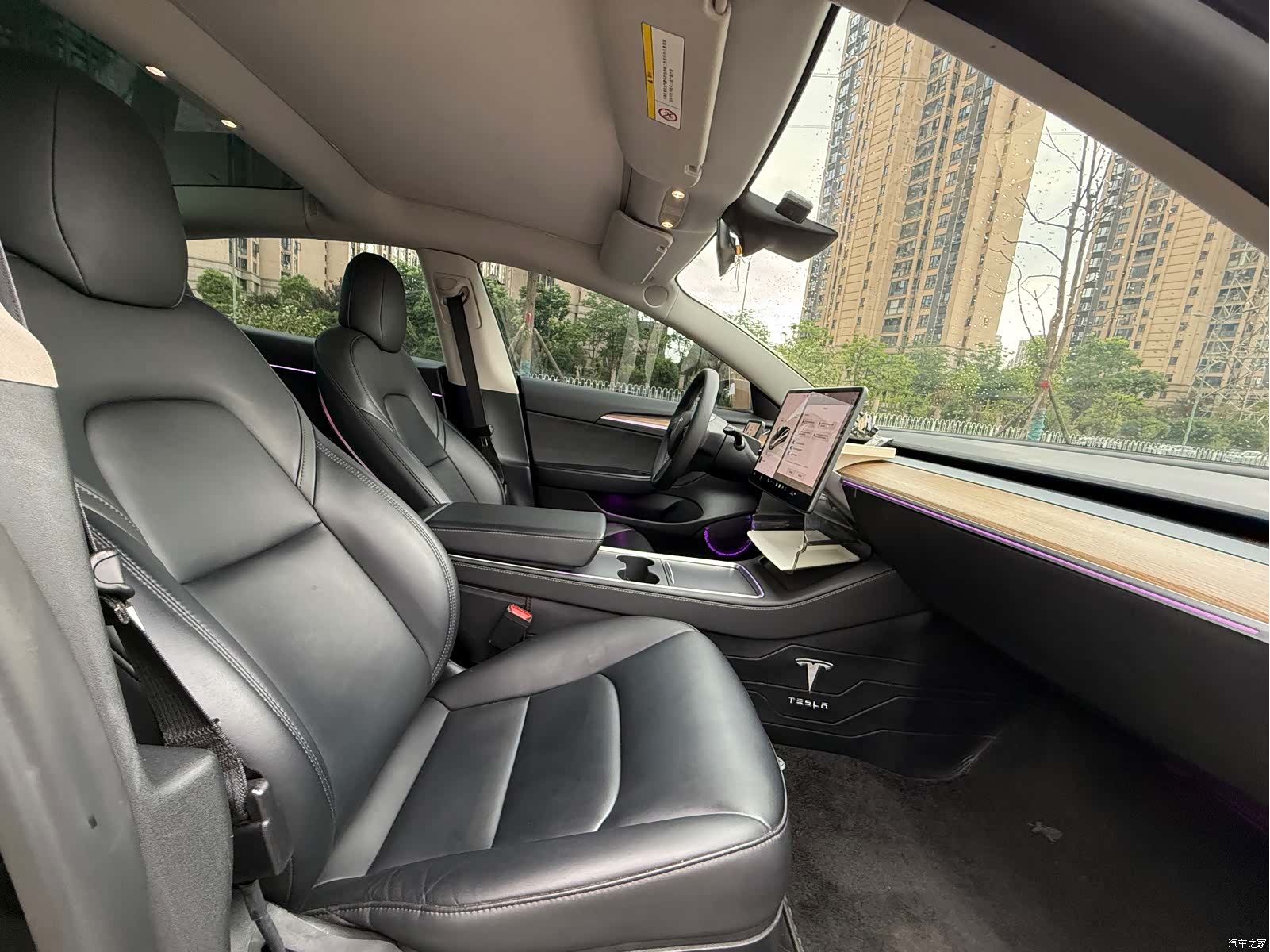 Tesla Model 3, 2023 4