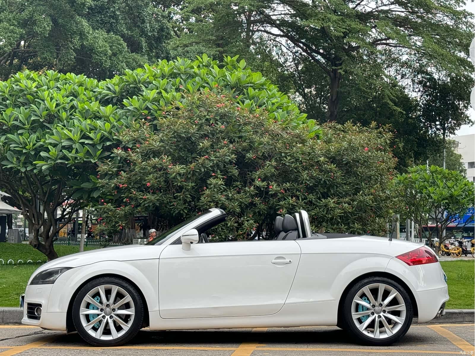 Audi TT, 2011 4