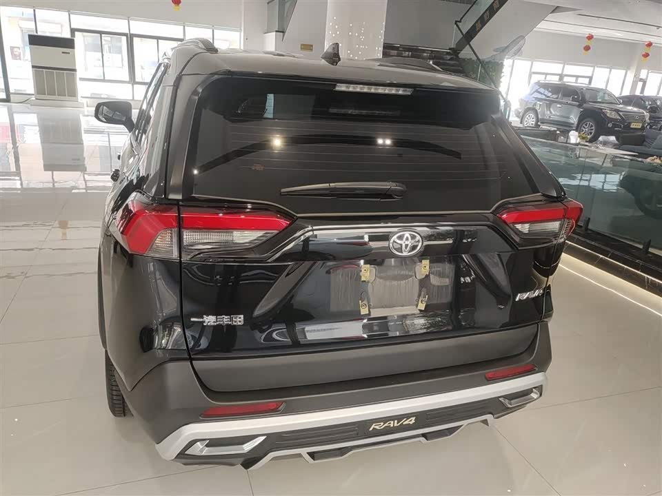 Toyota RAV4 Rongfang