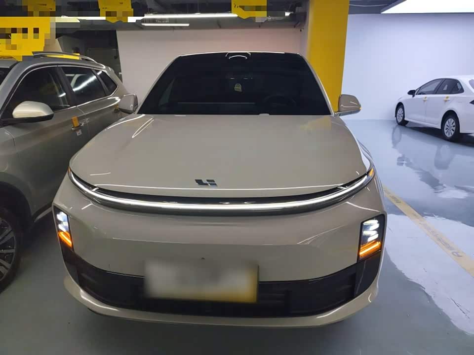 Li Auto Ideal L6
