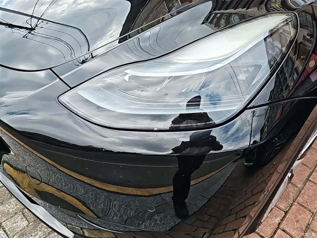 Tesla Model Y, 2023 24