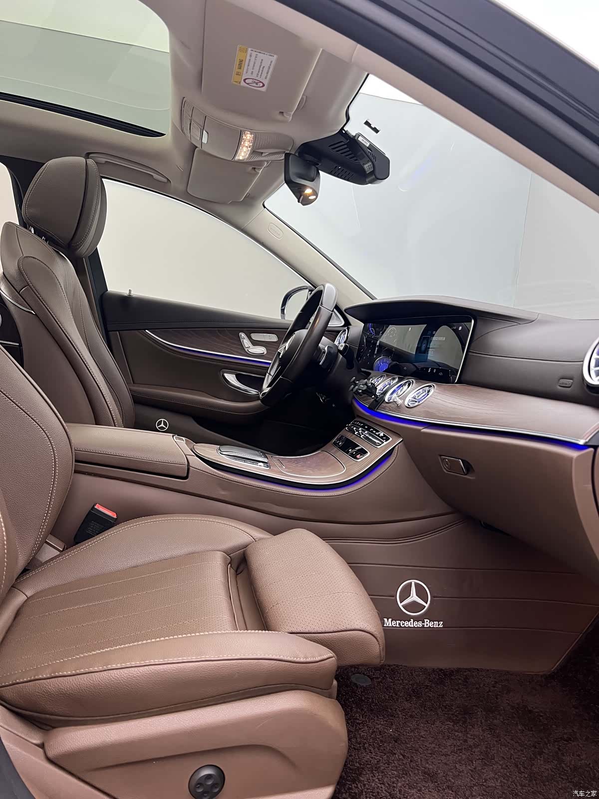 Mercedes-Benz E-Class, 2023 6