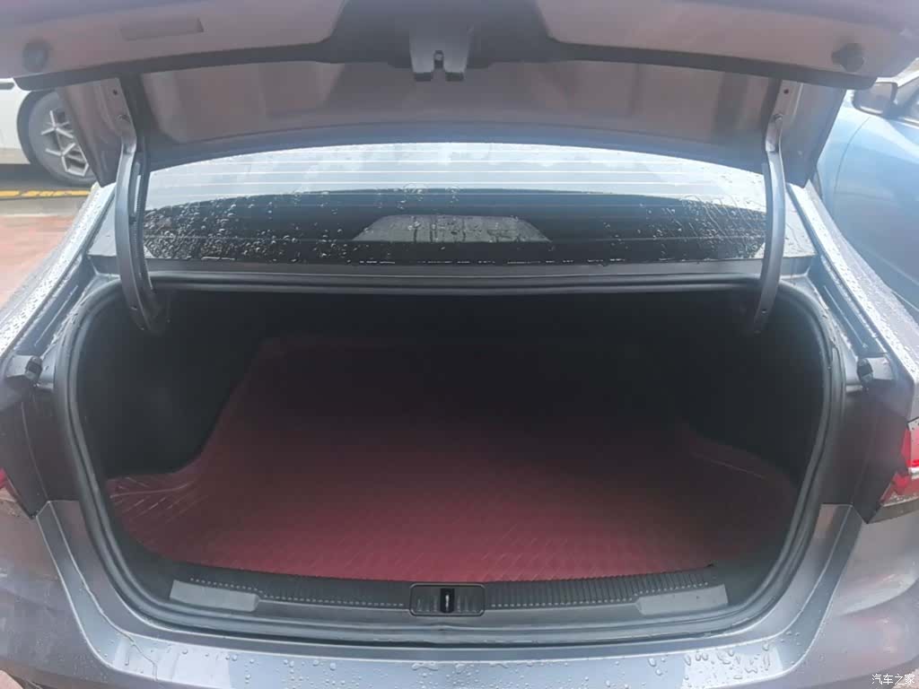 Roewe i5, 2022 19