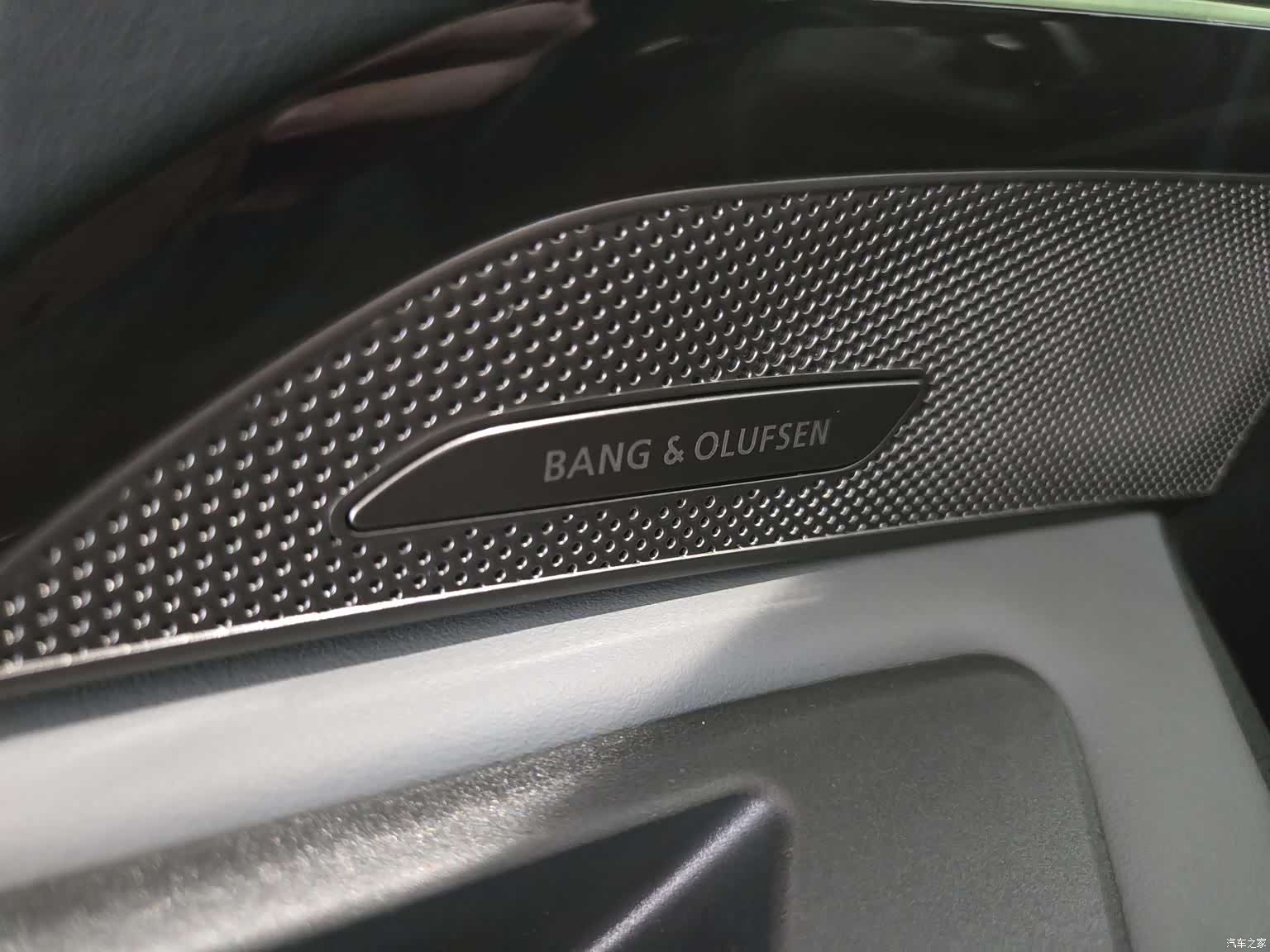 Audi Q5L, 2026 15
