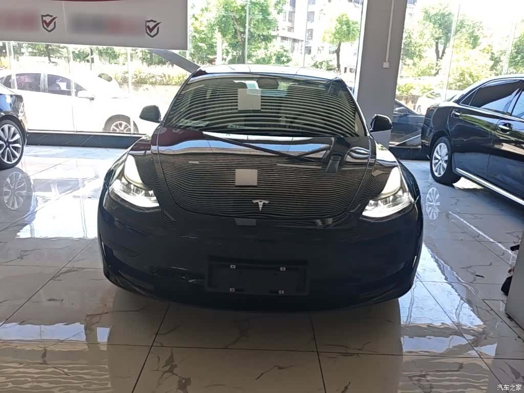 Tesla Model 3, 2022 3