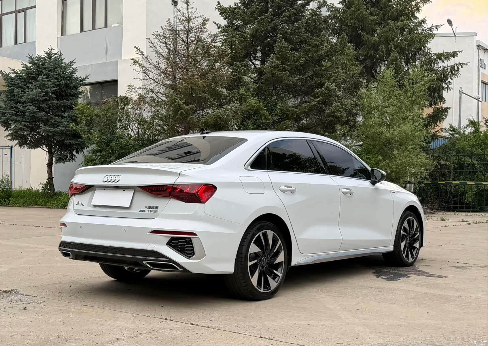 Audi A3, 2023 все фото