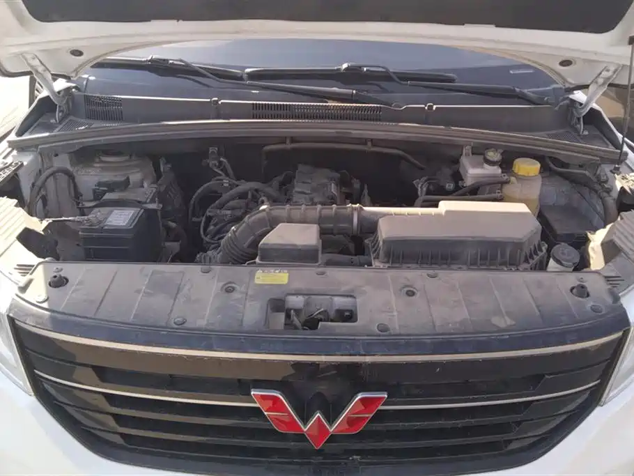 Wuling Wuling Hongguang PLUS