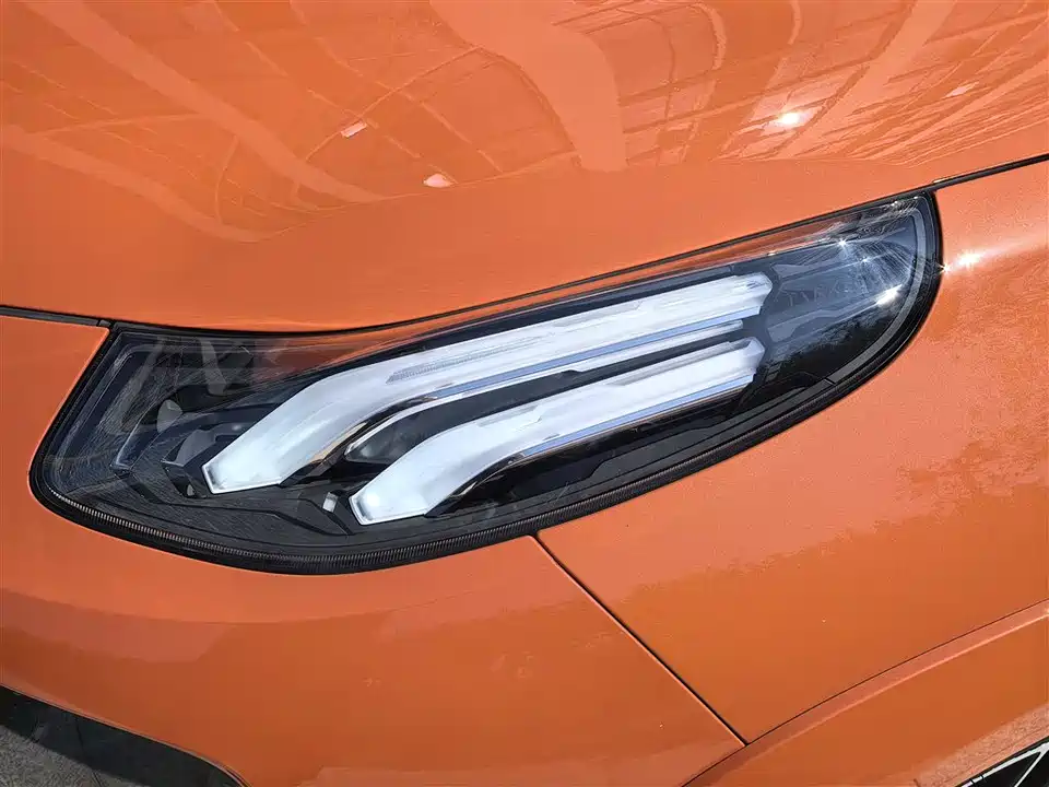 Lynk & Co 02 Hatchback