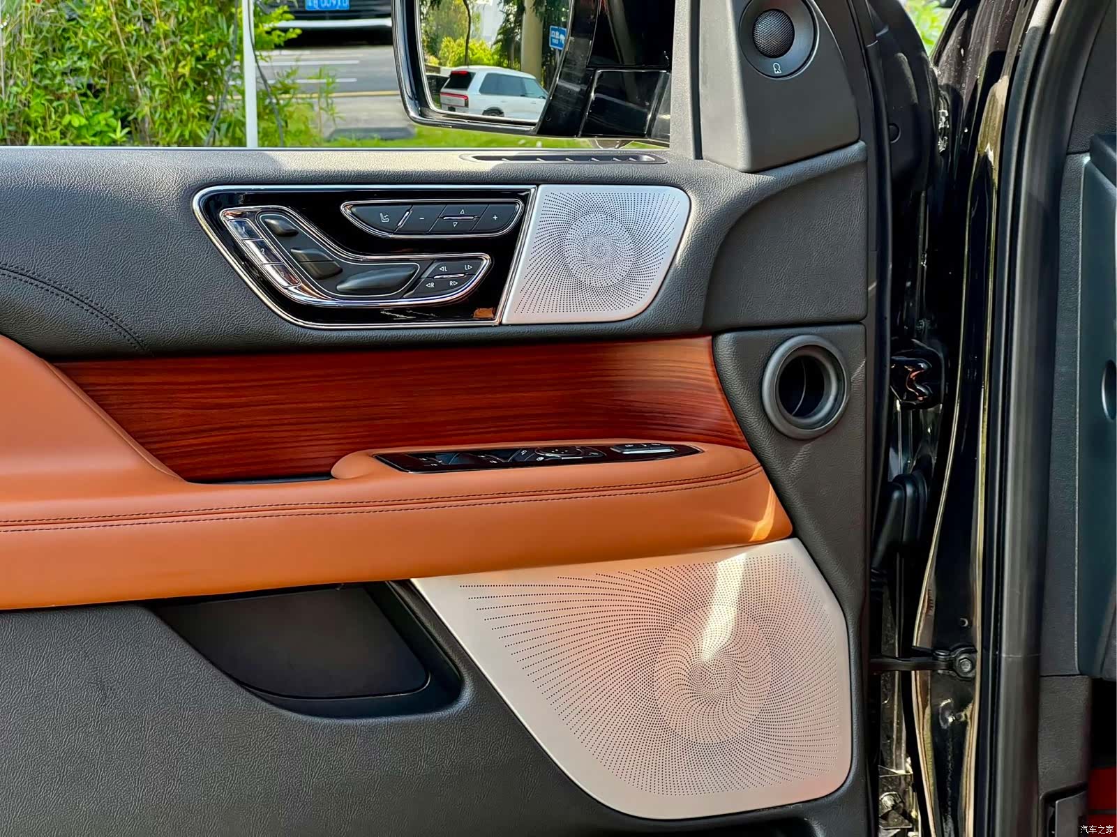 Lincoln Navigator, 2020 21