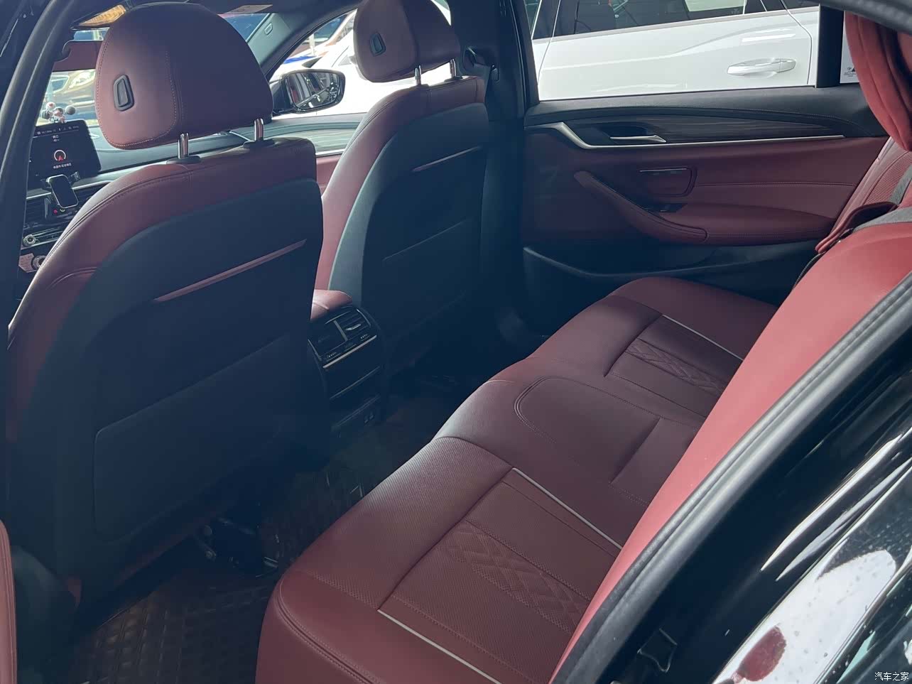 BMW 5 Series, 2022 11