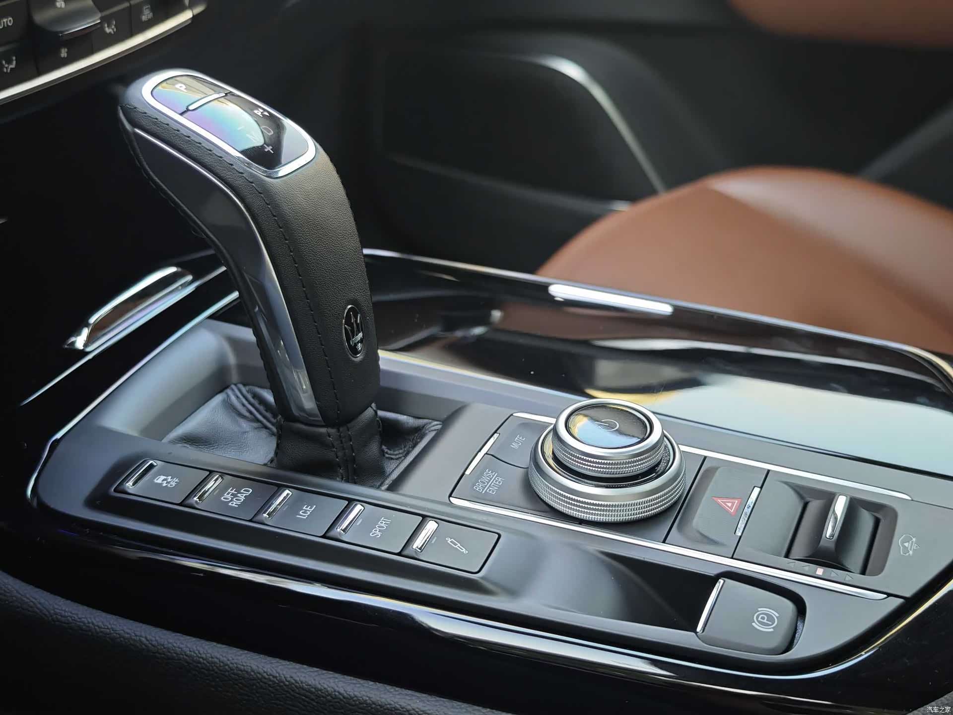 Maserati Levante, 2021 6