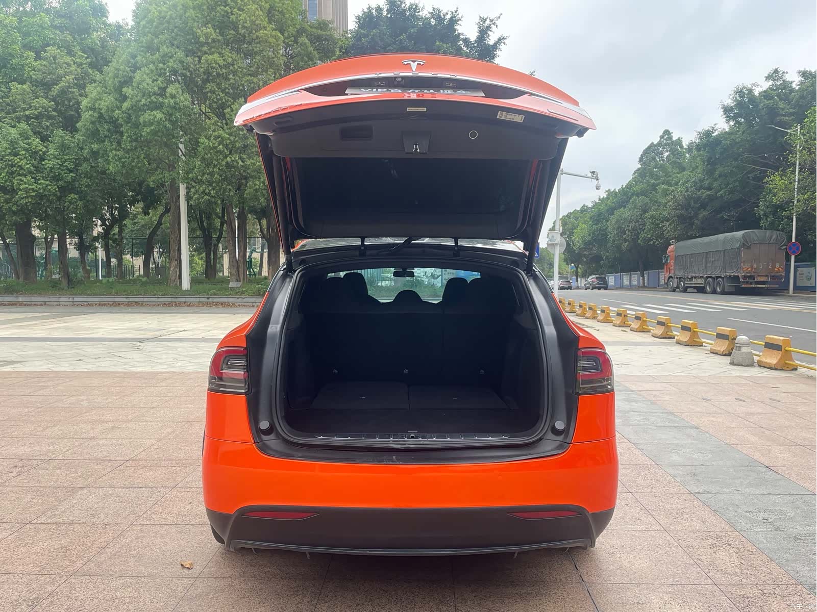 Tesla Model X, 2019 23