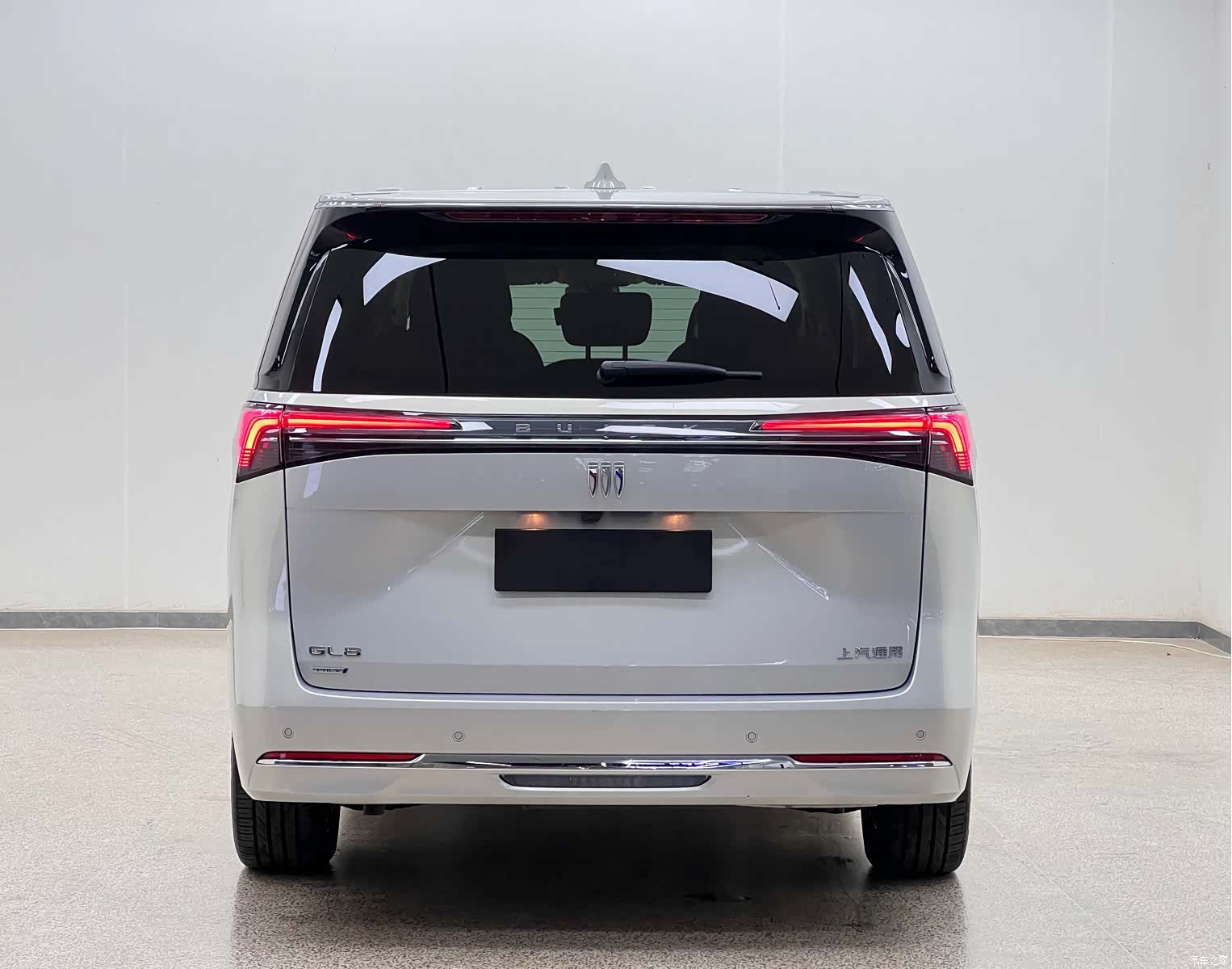 Buick GL8, 2025 6