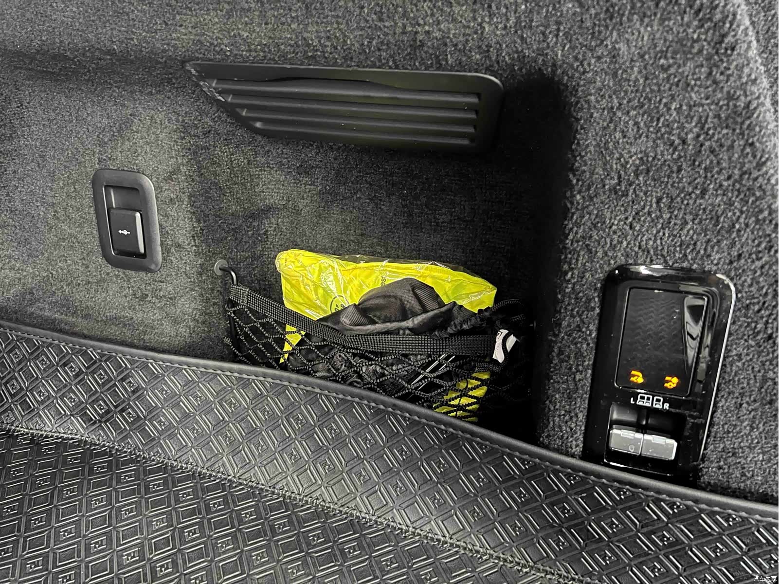 Land Rover Range Rover, 2023 31