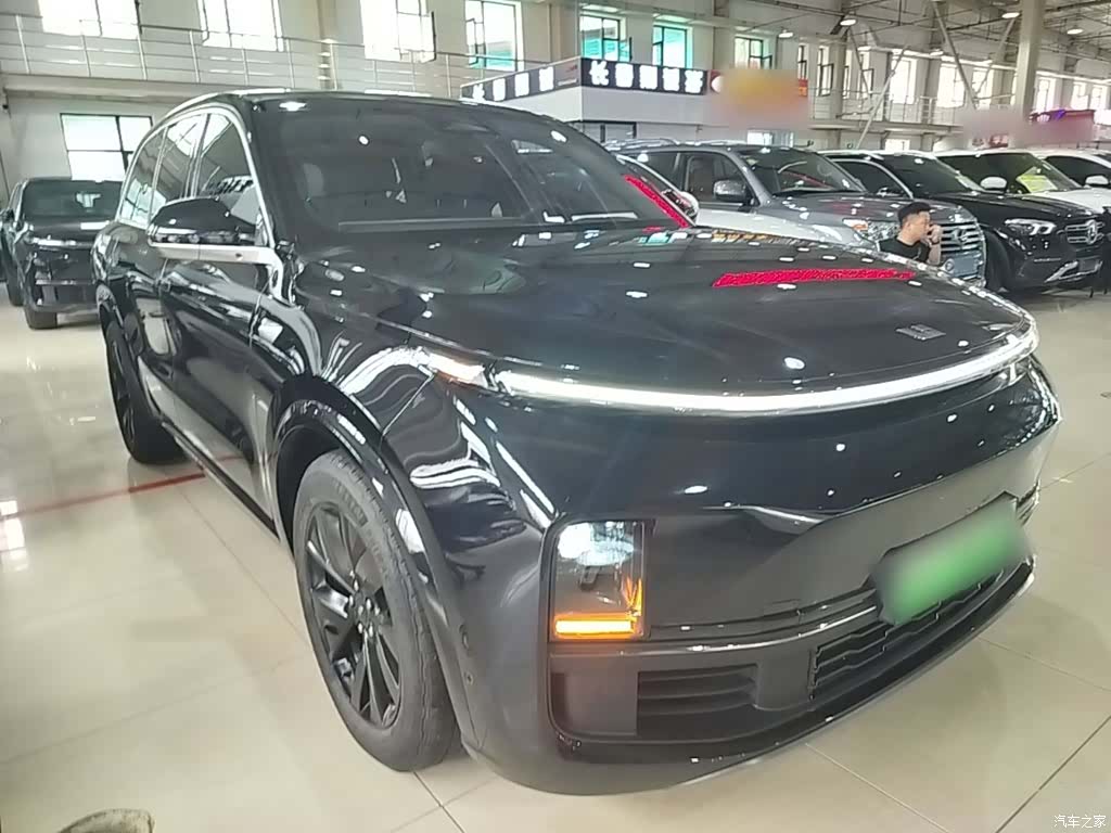 Li Auto L8, 2023 4