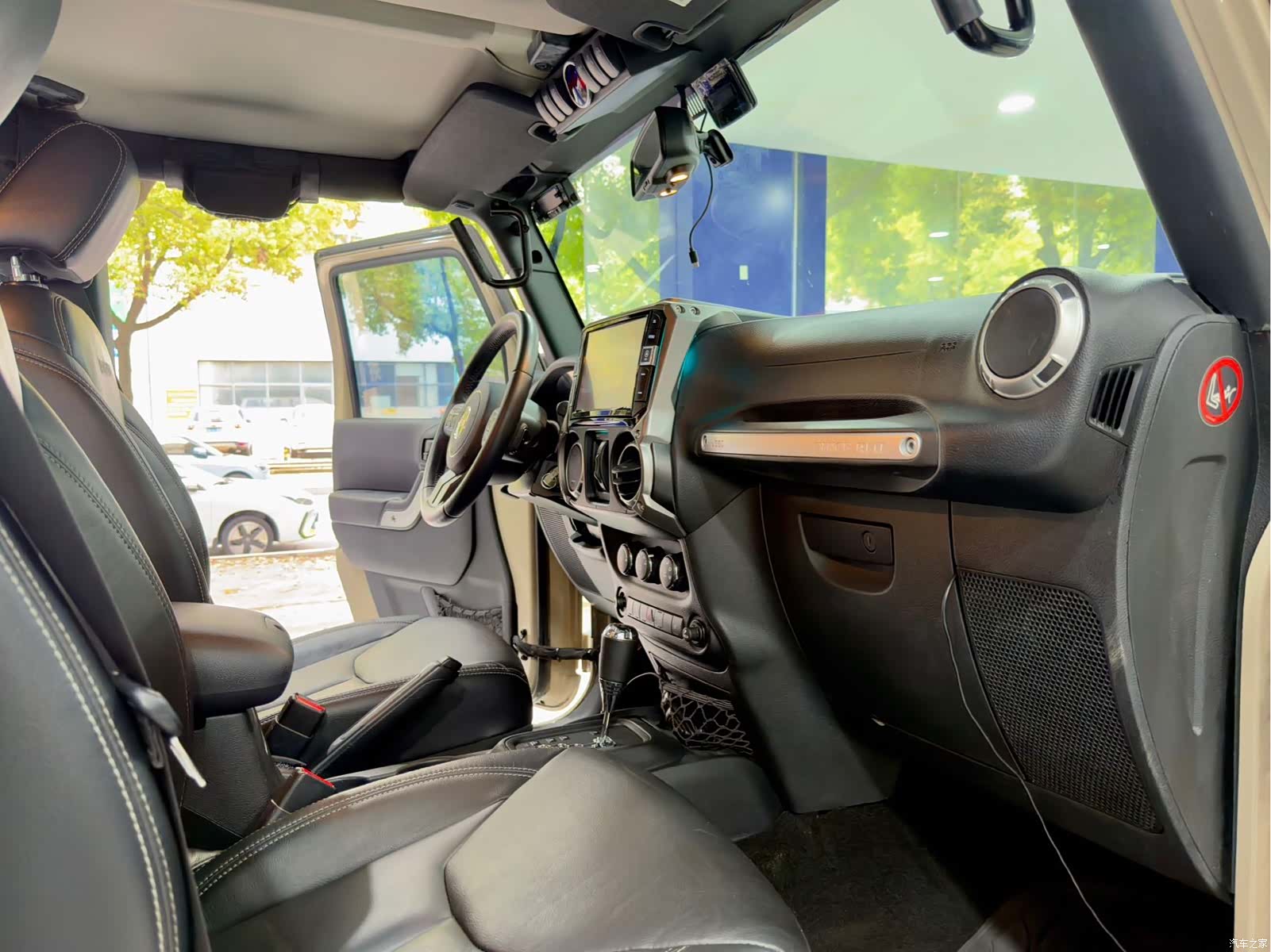 Jeep Wrangler, 2016 13
