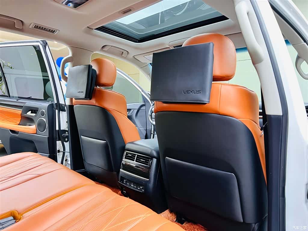 Lexus LX, 2019 17