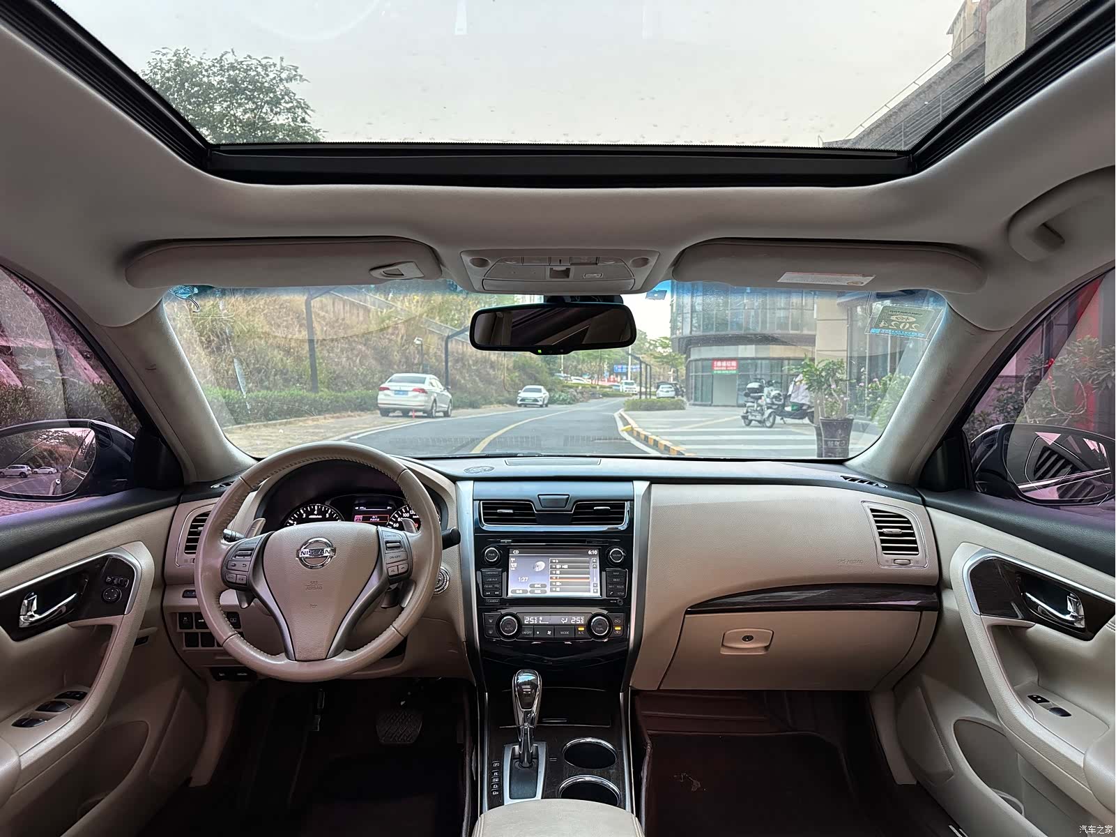 Nissan Teana, 2015 14