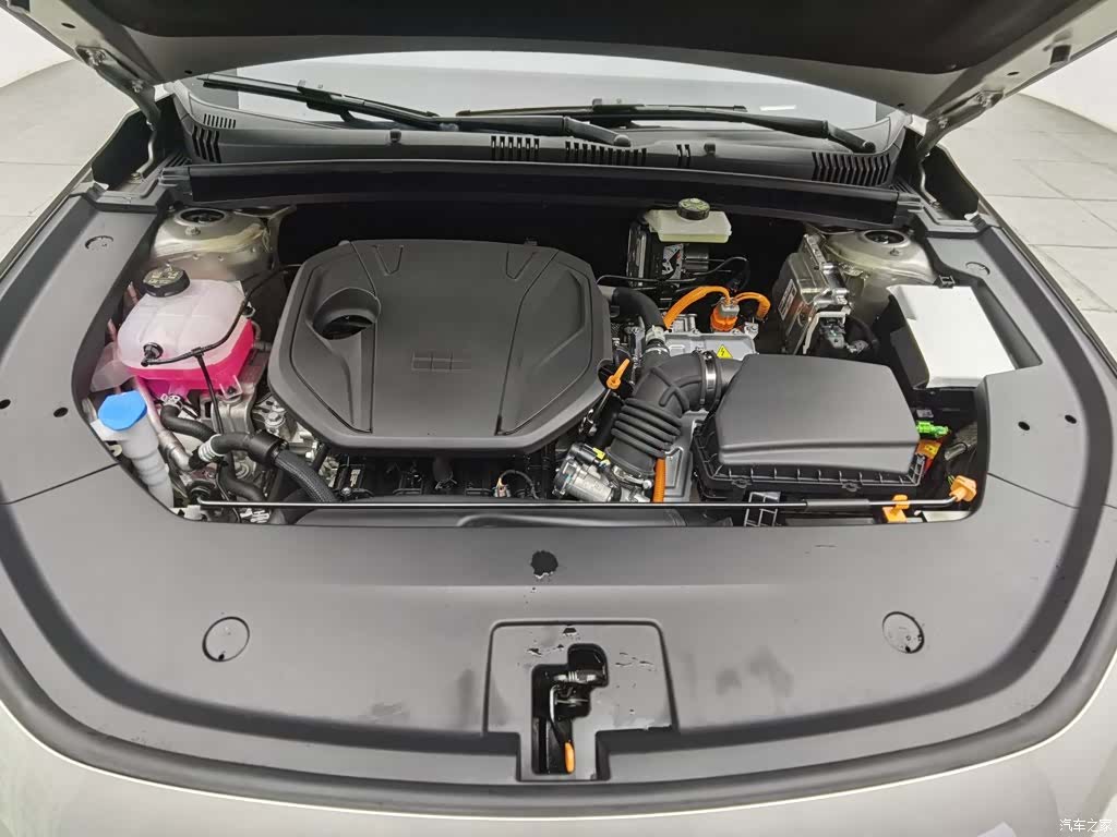 Geely 6, 2025 6