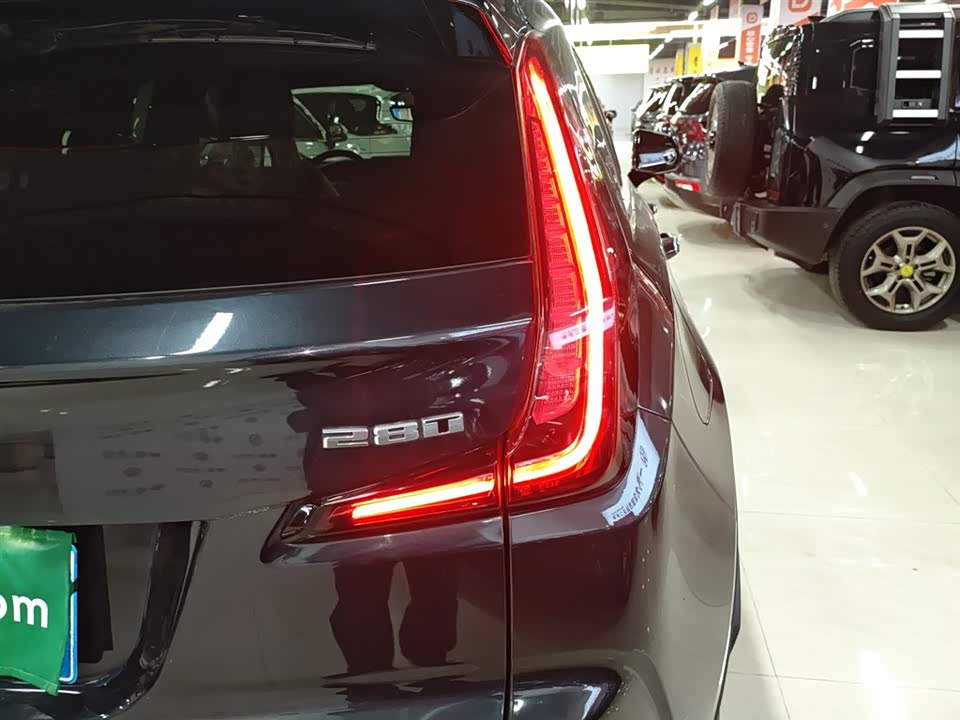 Cadillac XT4