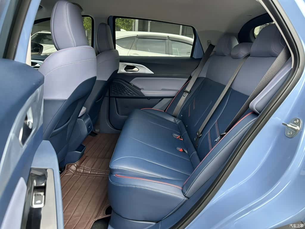 Geely E, 2023 14