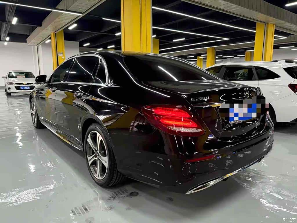 Mercedes-Benz E-Class, 2020 3