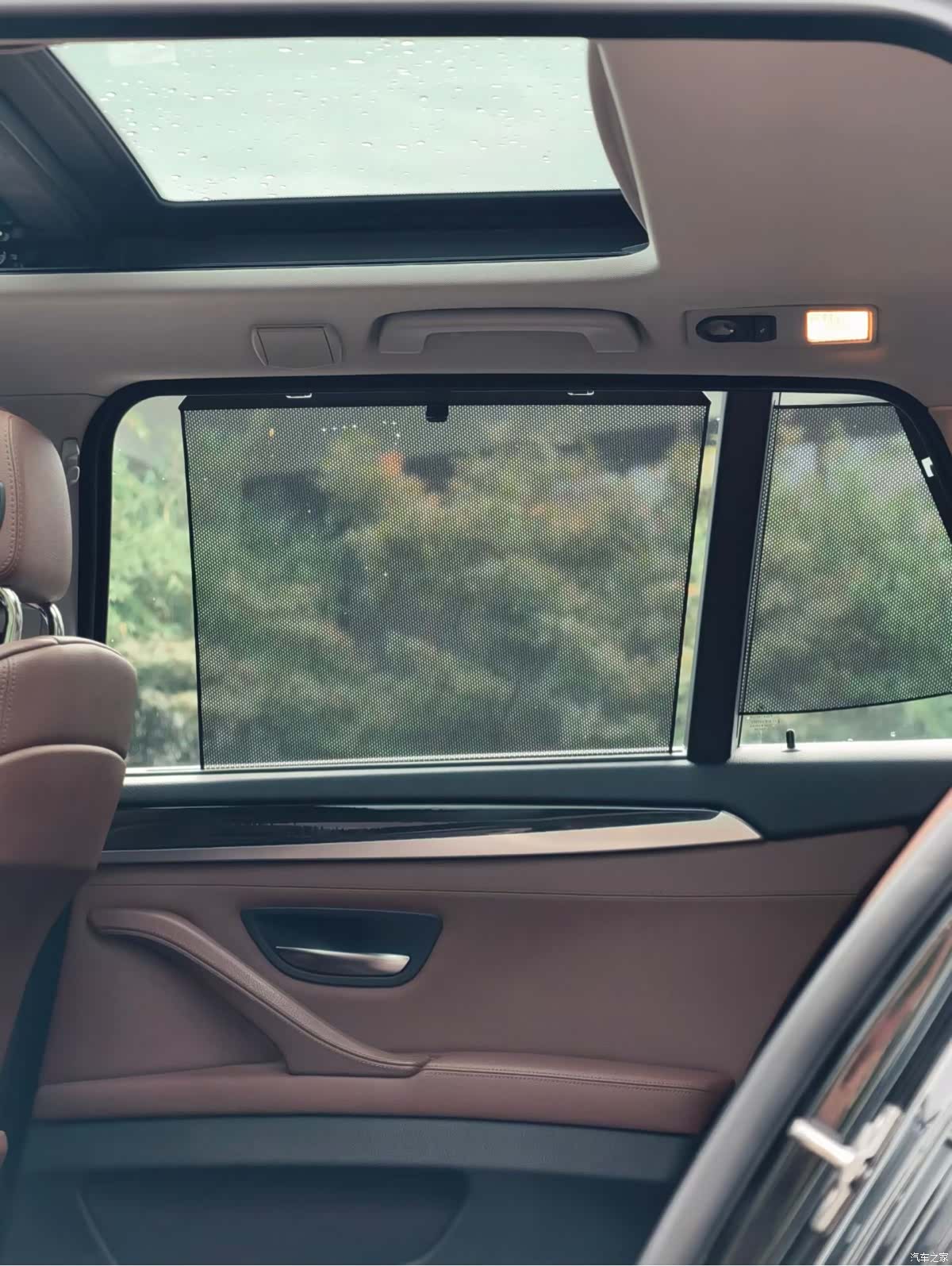 BMW 5 Series, 2012 9