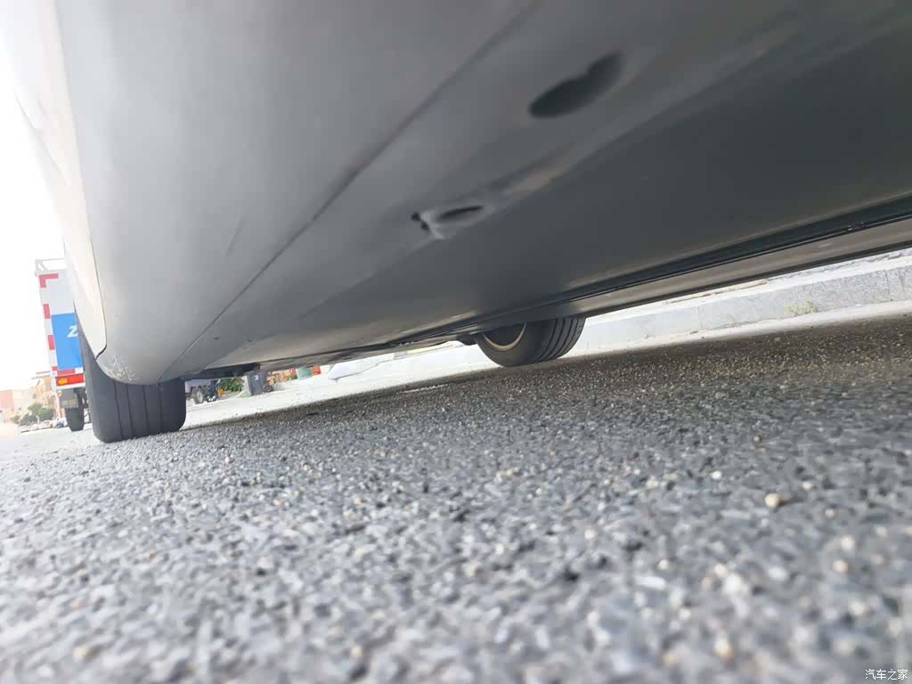 Tesla Model Y, 2022 19