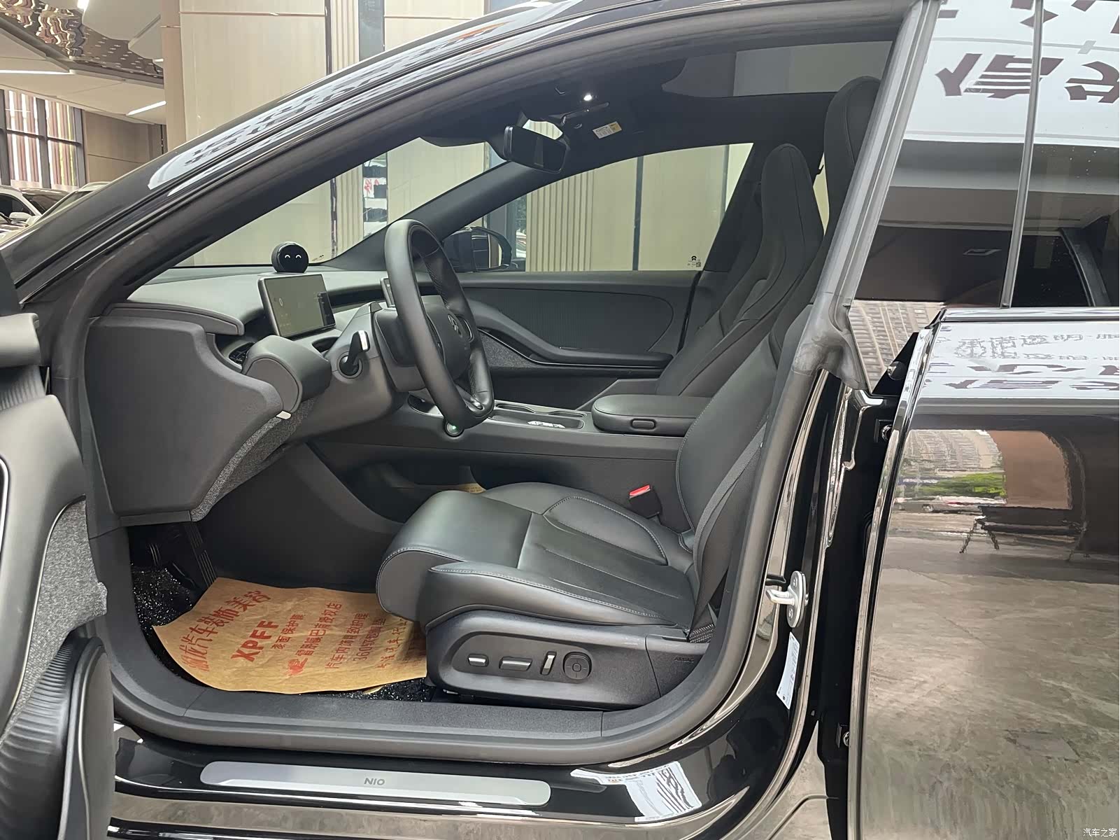 NIO ET5, 2024 10