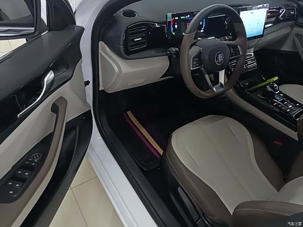BYD Qin, 2025 16