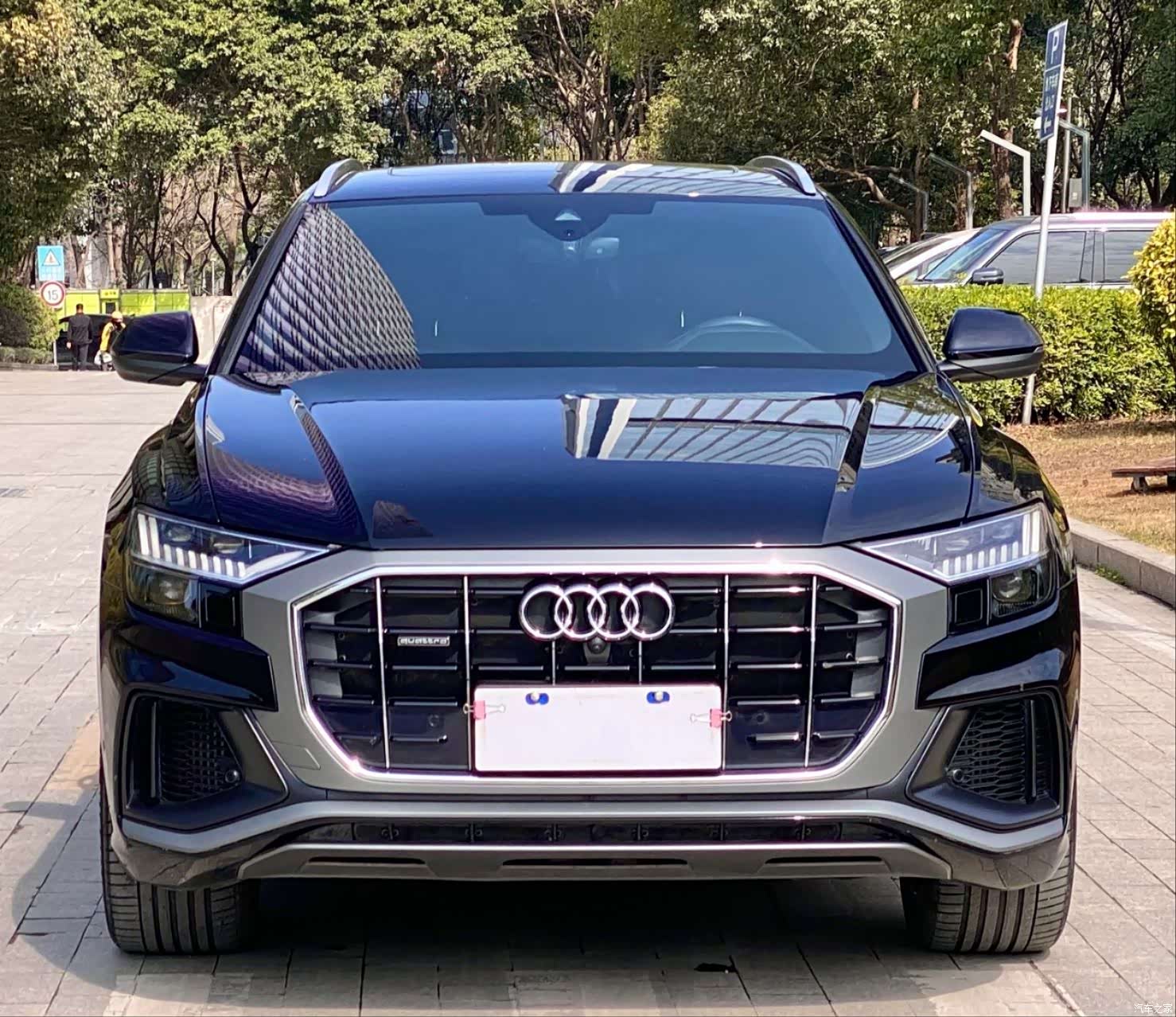 Audi Q8, 2021 3