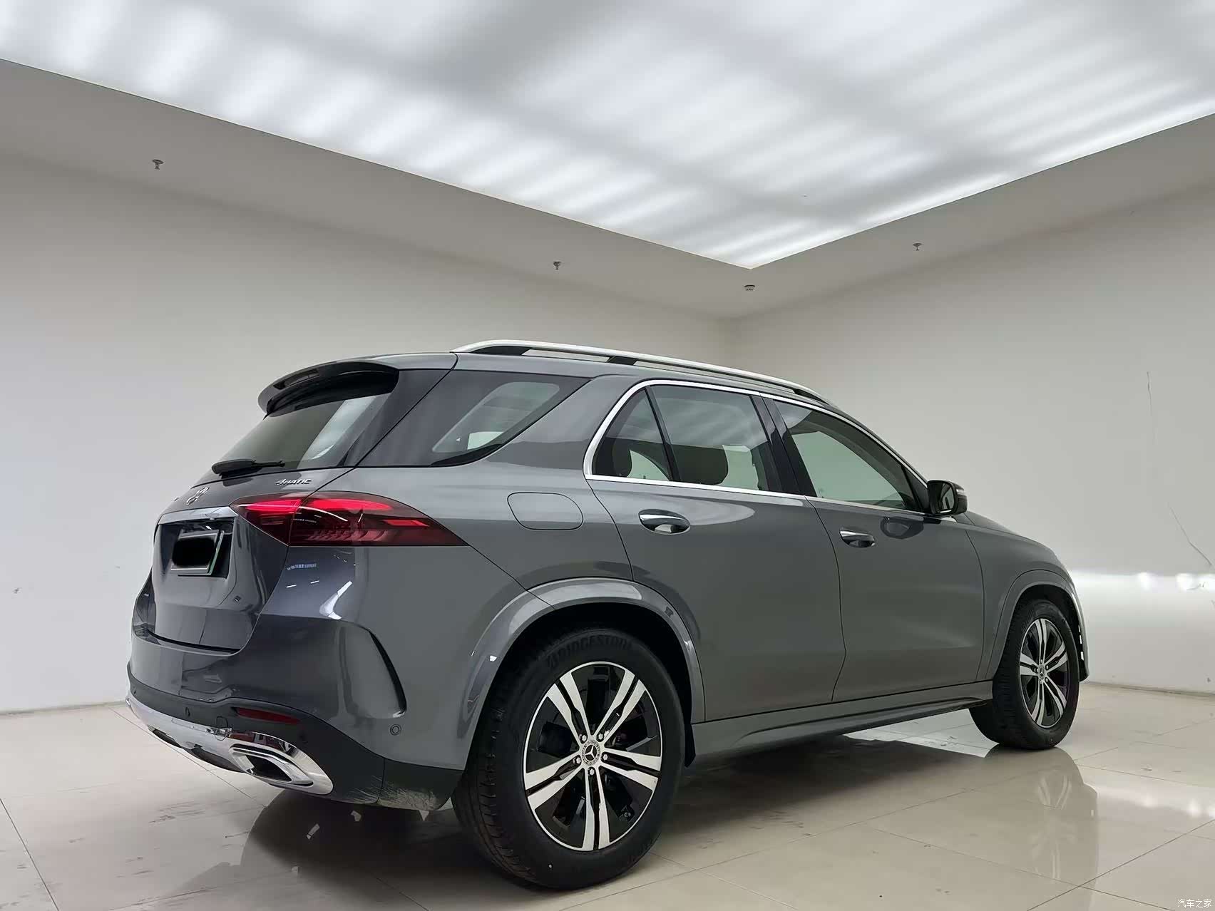 Mercedes-Benz GLE, 2026 14