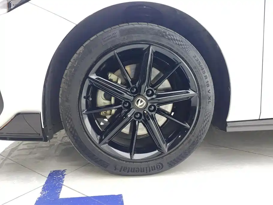 Changan UNI-V Smart iDD