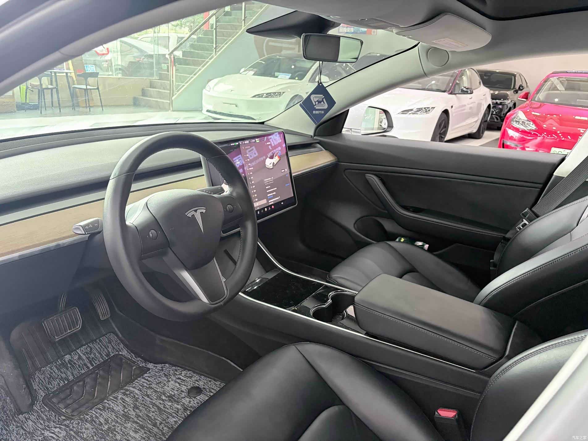 Tesla Model 3, 2019 10