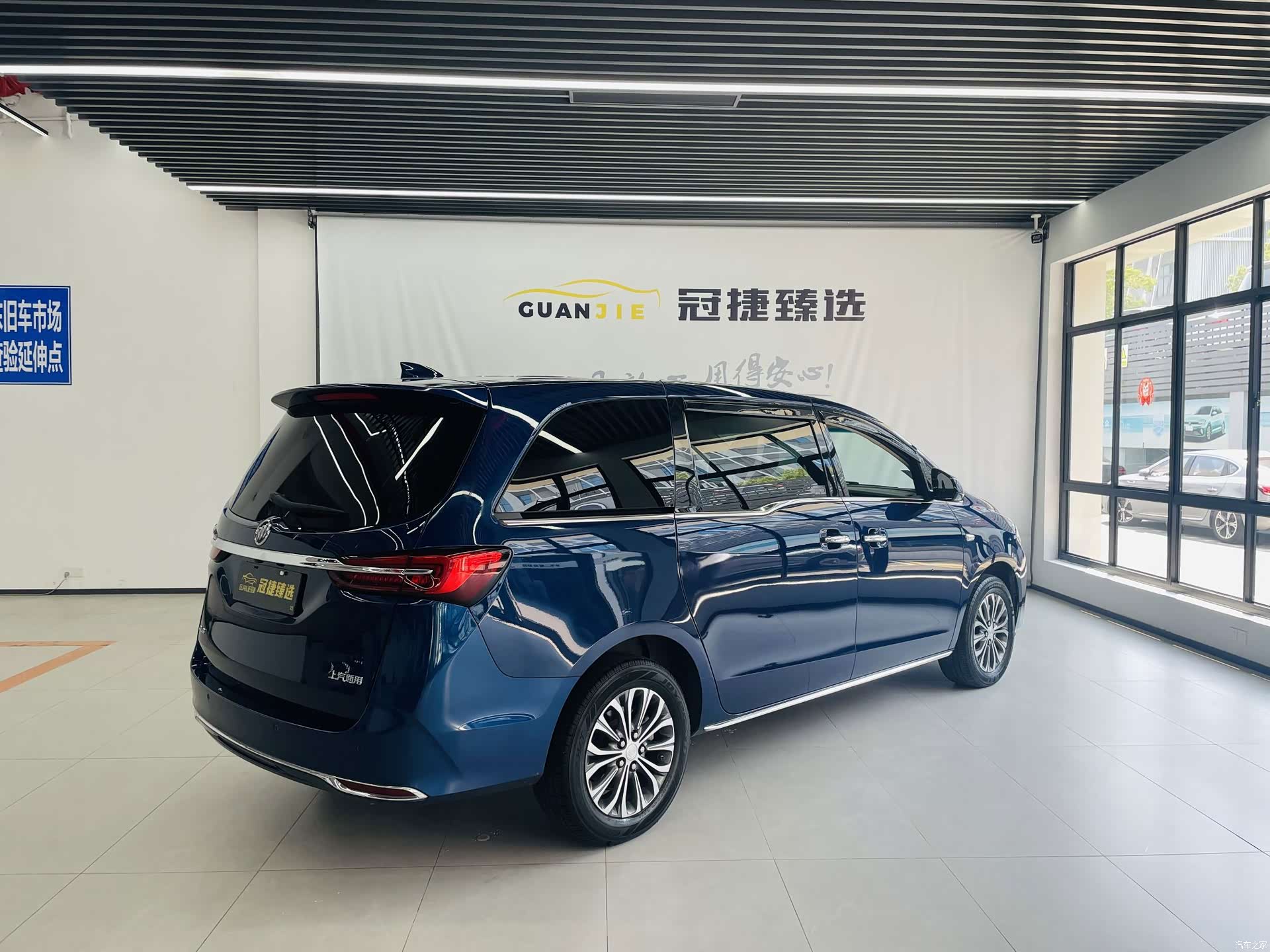 Buick GL8, 2023 18