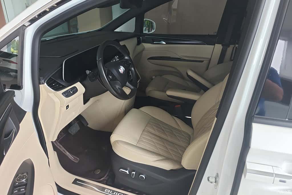Buick GL8, 2022 9